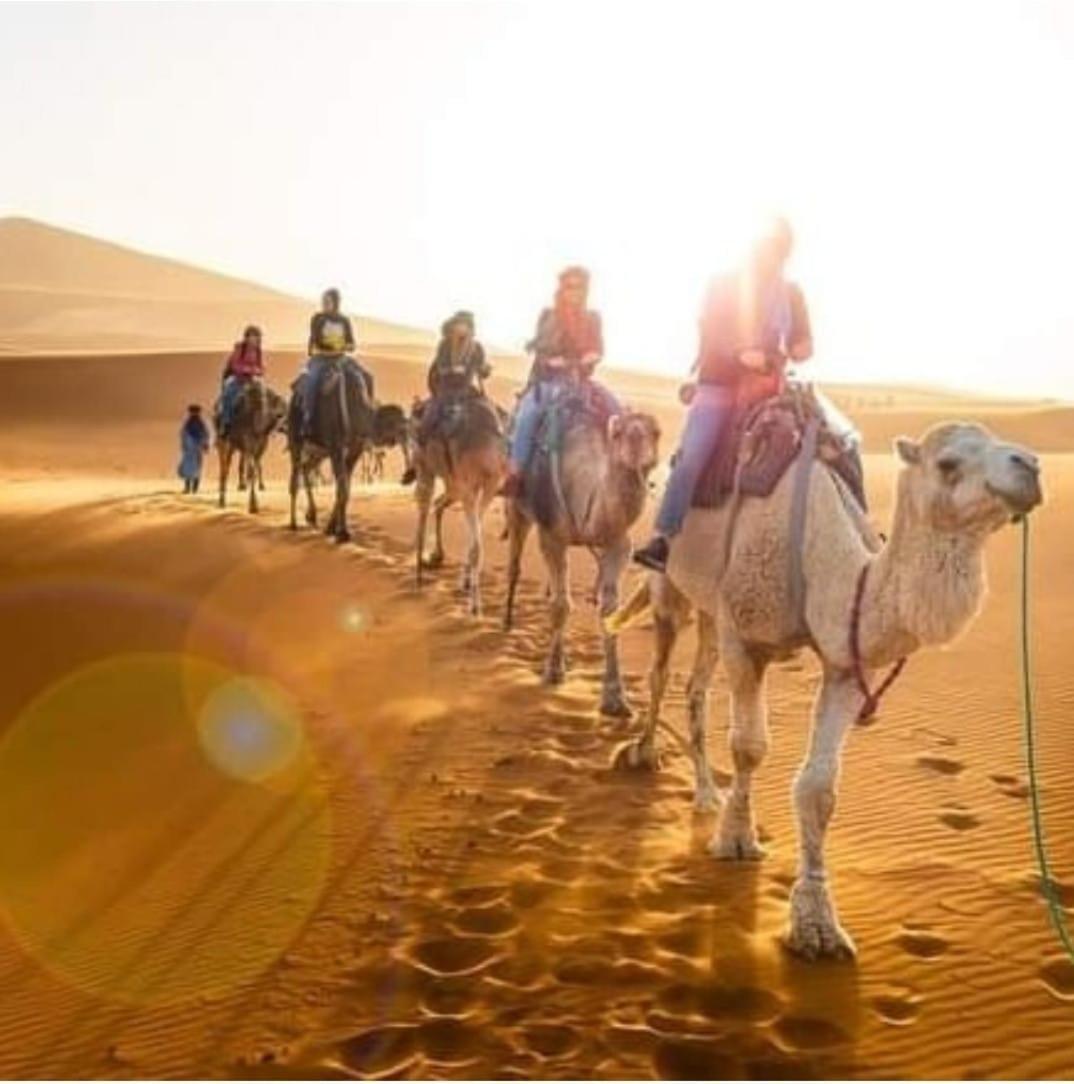 Bivouac Camel Trips Hotel Мерцуга Екстериор снимка
