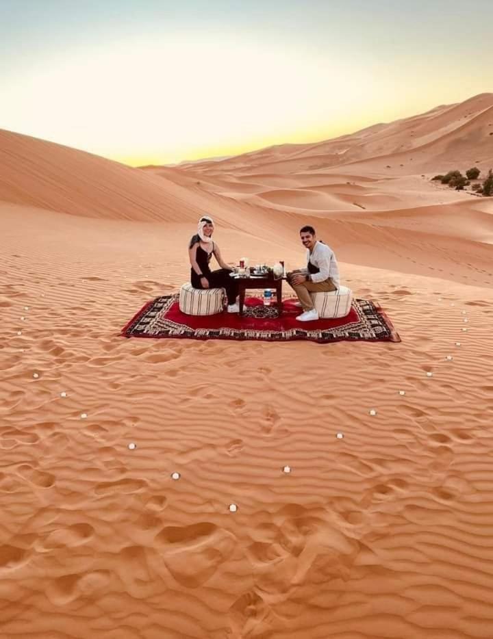 Bivouac Camel Trips Hotel Мерцуга Екстериор снимка