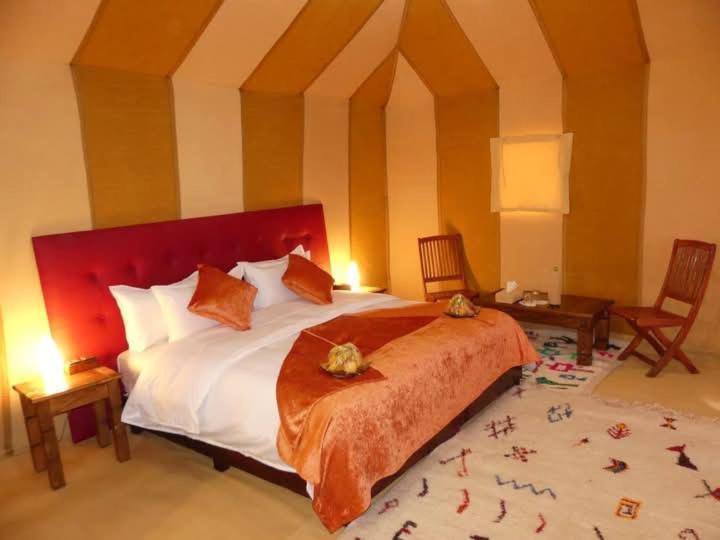 Bivouac Camel Trips Hotel Мерцуга Екстериор снимка