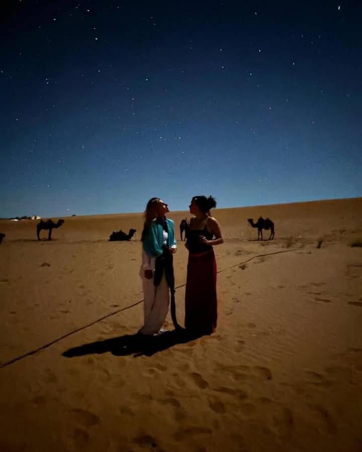 Bivouac Camel Trips Hotel Мерцуга Екстериор снимка