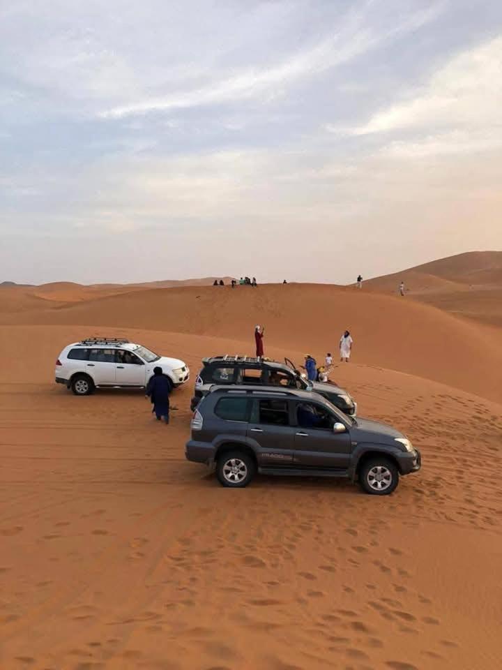 Bivouac Camel Trips Hotel Мерцуга Екстериор снимка