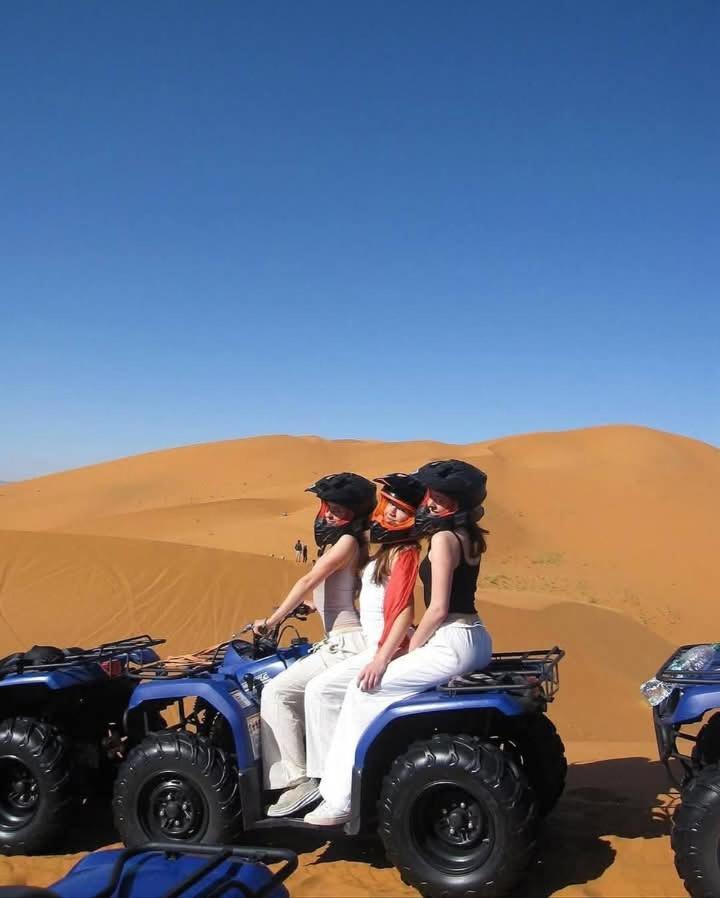 Bivouac Camel Trips Hotel Мерцуга Екстериор снимка